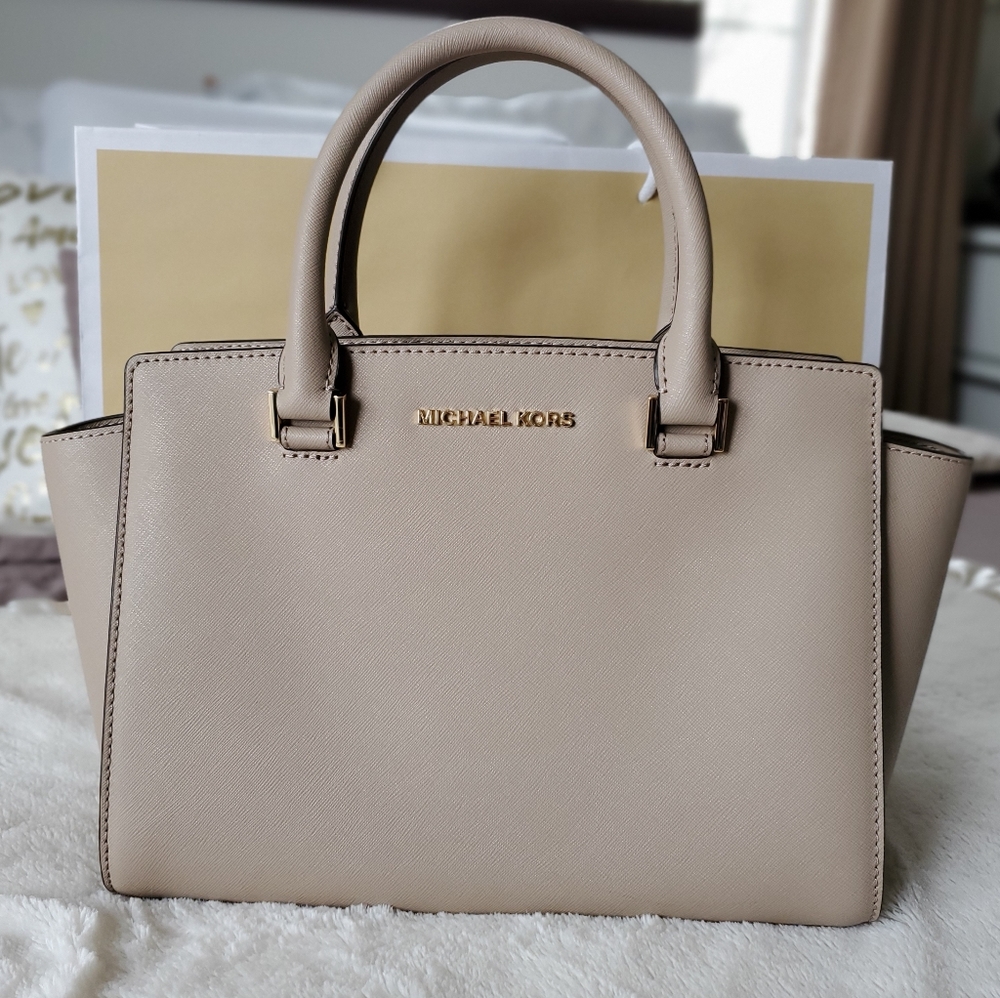 Michael Kors Selma